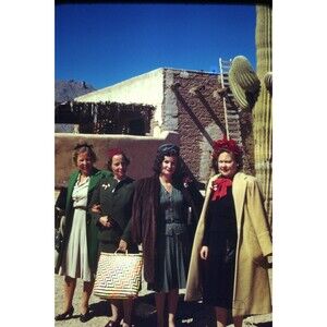 Kodak Slide 1940s Red Border Kodachrome 4 Female Friends Pose In New Mexico